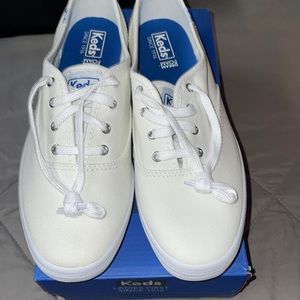white keds sneakers
